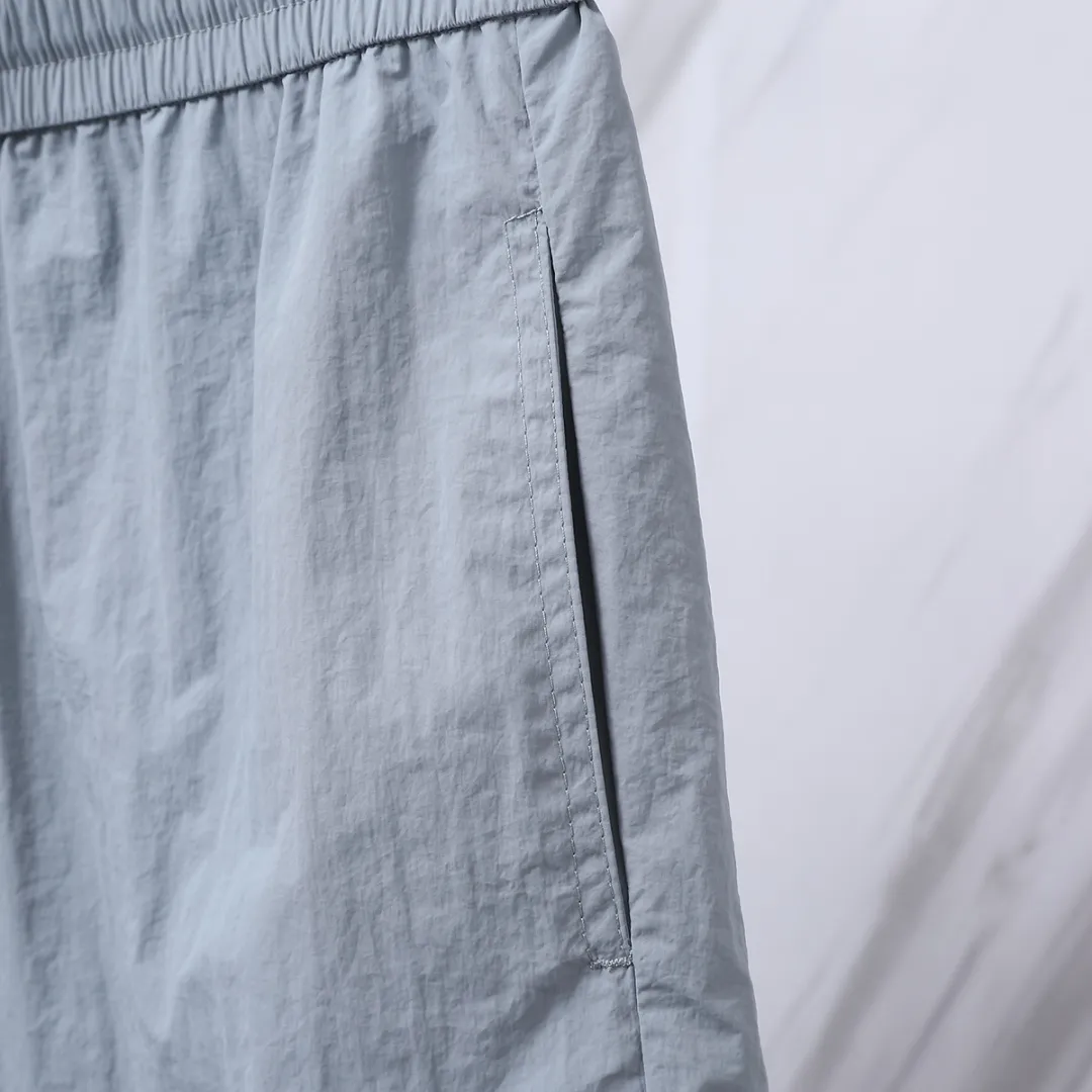 ：F 36（TB ） In Stock THOM BROWNE .TB Classic White Same Style ：White/Gray/Navy Blue/Black Size：1/2/3/4